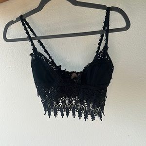 Skylar & Madison black going out top Size M